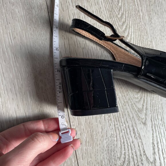 Black Patent Croc Pointy Toes Pumps - Picture 6 of 6